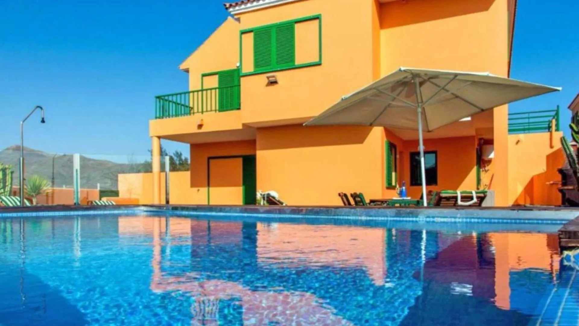 Villa Infinity
